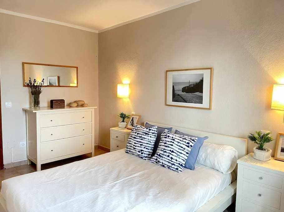 Apartmán Macarella Apatamento Con Piscina Cala'N Blanes  Exteriér fotografie